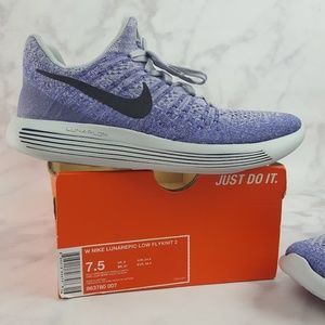 nike flyknit lunar purple